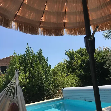 Maison Lumineuse Avec Piscine, Trois Chambres, Sud Ardeche Chambonas